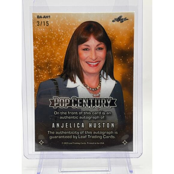 2024 Leaf Pop Century Anjelica Huston Prismatic Pink Auto 3/15 SP Addams Family - Picture 2 of 2